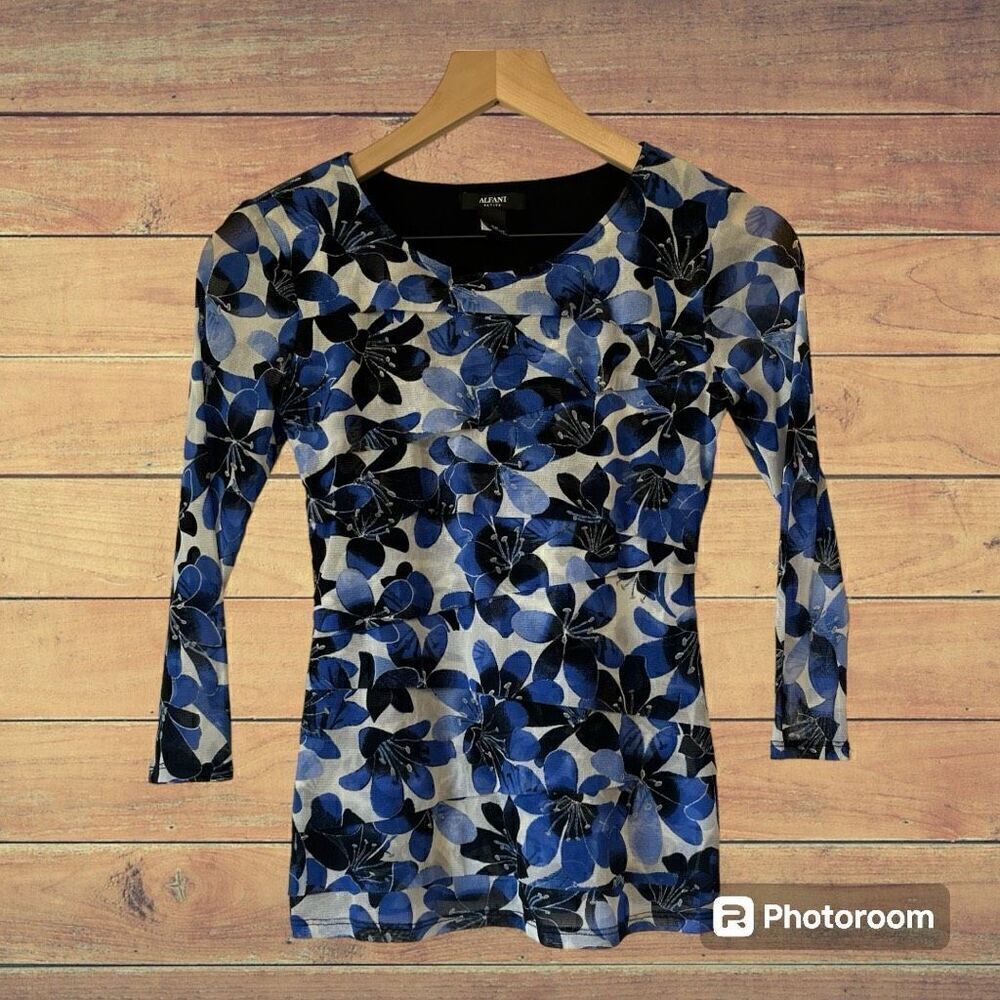 Alfani Gray With Blue Flowers Tiered Blouse  Sz PP   GUC